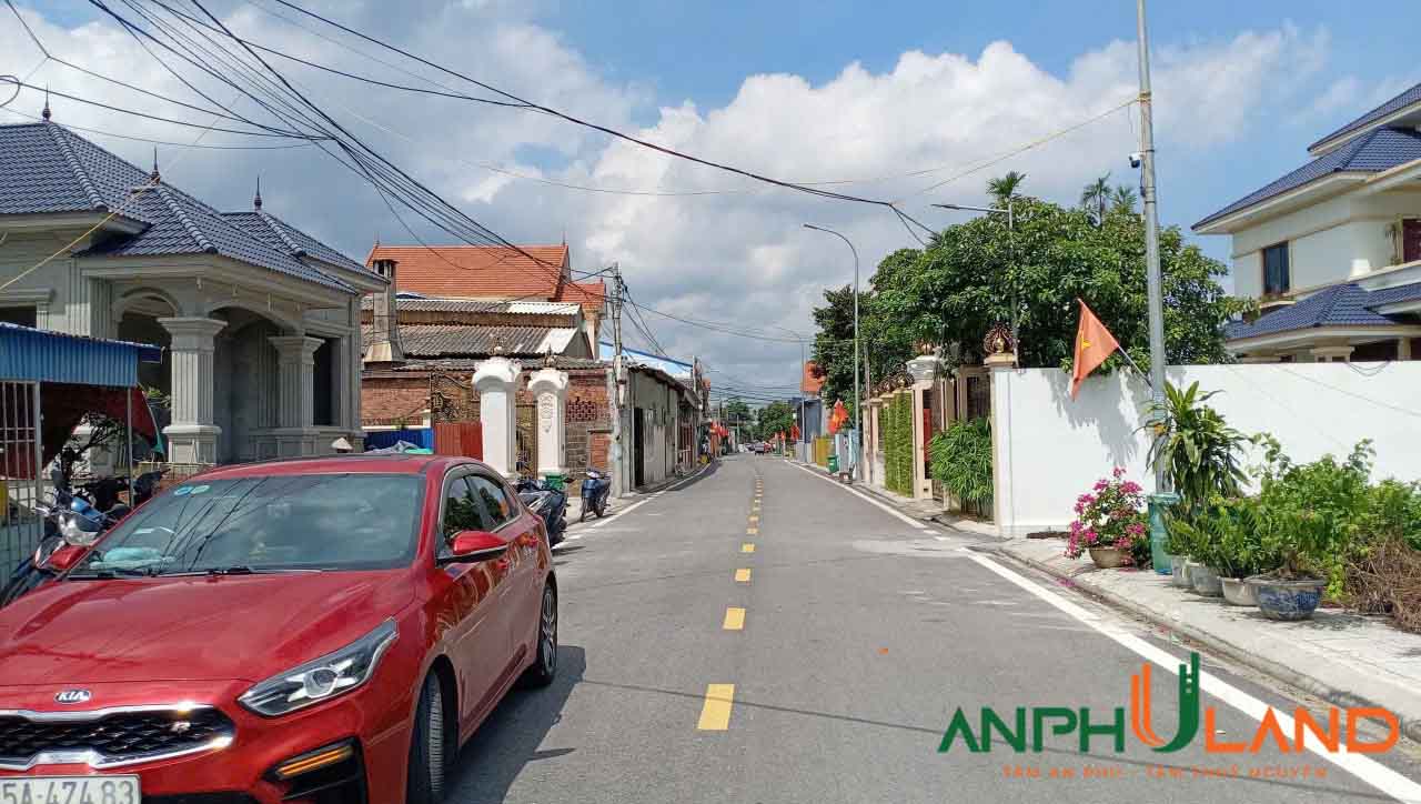 Chị chủ gửi bán lô góc mặt đường trải nhựa phường Lê Ích Mộc ( xã Mỹ Đồng), TP Hải Phòng.